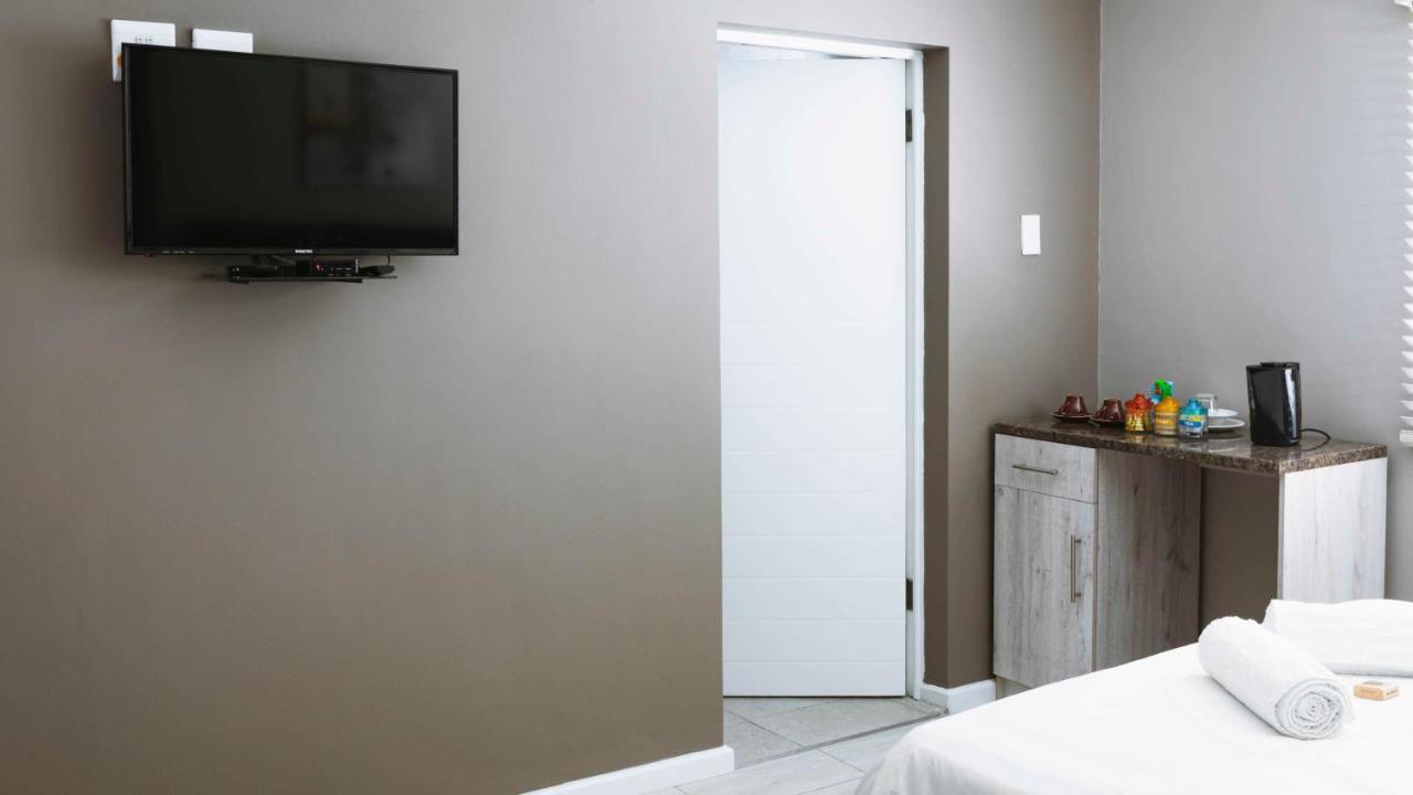 103Onwallace Self Catering Guest House Ciudad del Cabo Exterior foto